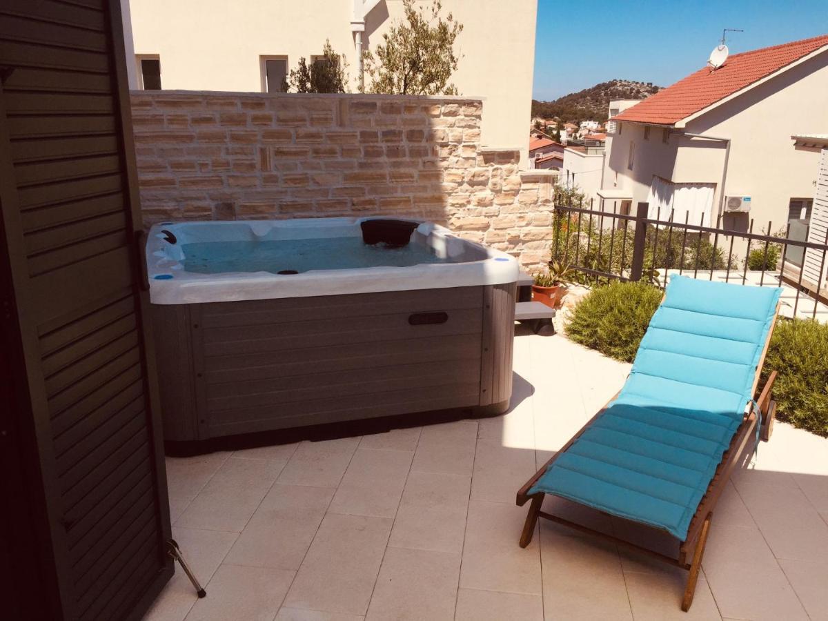 穆泰尔岛Boutique La Perla Jacuzzi公寓 外观 照片