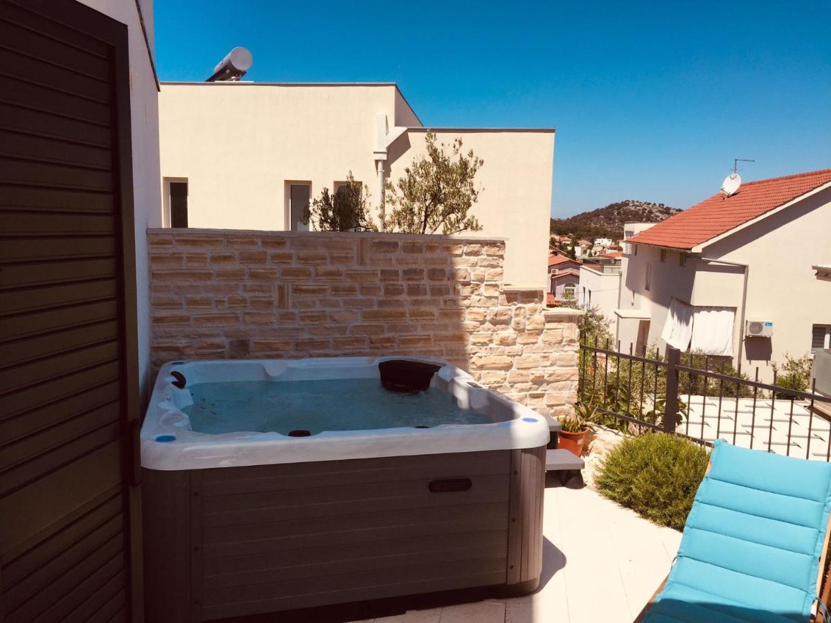 穆泰尔岛Boutique La Perla Jacuzzi公寓 外观 照片
